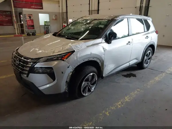 JN8BT3BBXRW447322 2024 NISSAN ROGUE - Image 2