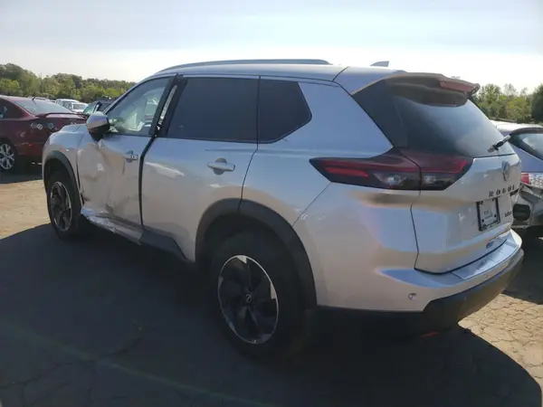 JN8BT3BBXRW449412 2024 NISSAN ROGUE - Image 2