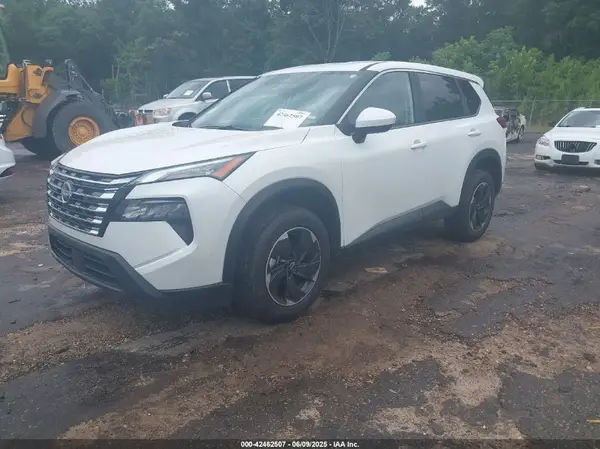 JN8BT3BBXSW412897 2025 NISSAN ROGUE - Image 2