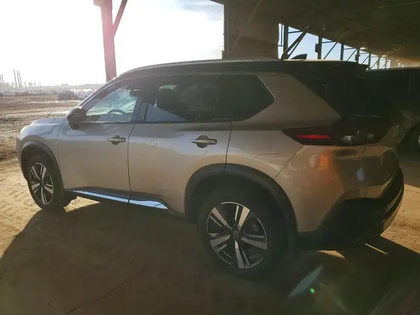 JN8BT3CA2NW041910 2022 NISSAN ROGUE - Image 2