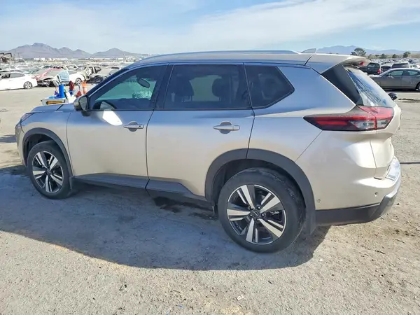 JN8BT3CA2RW360603 2024 NISSAN ROGUE - Image 2