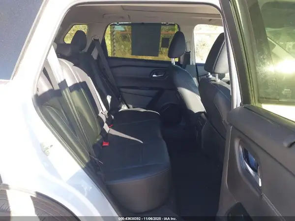 JN8BT3CA3RW350856 2024 NISSAN ROGUE - Image 8