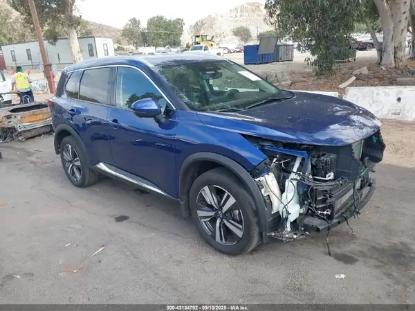 JN8BT3CA5PW410696 2023 NISSAN ROGUE - Image 1