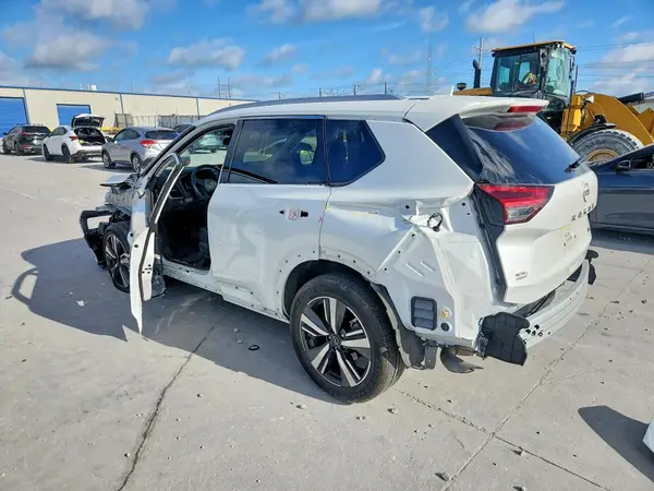 JN8BT3CA5SW009142 2025 NISSAN ROGUE - Image 2
