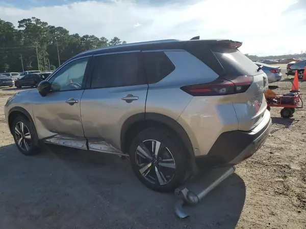 JN8BT3CA7NW043975 2022 NISSAN ROGUE - Image 2
