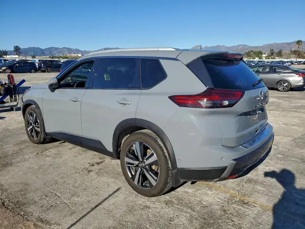 JN8BT3CAXRW357142 2024 NISSAN ROGUE - Image 2