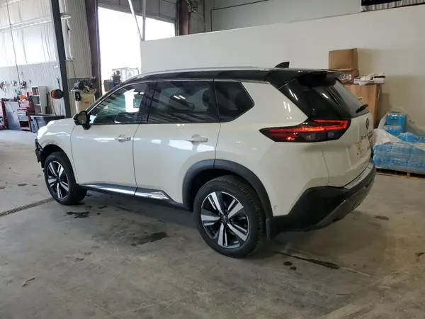 JN8BT3CB0PW187816 2023 NISSAN ROGUE - Image 2