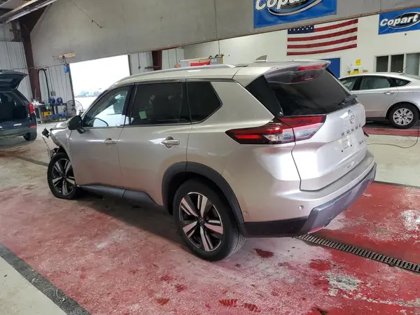 JN8BT3CB0RW172803 2024 NISSAN ROGUE - Image 2