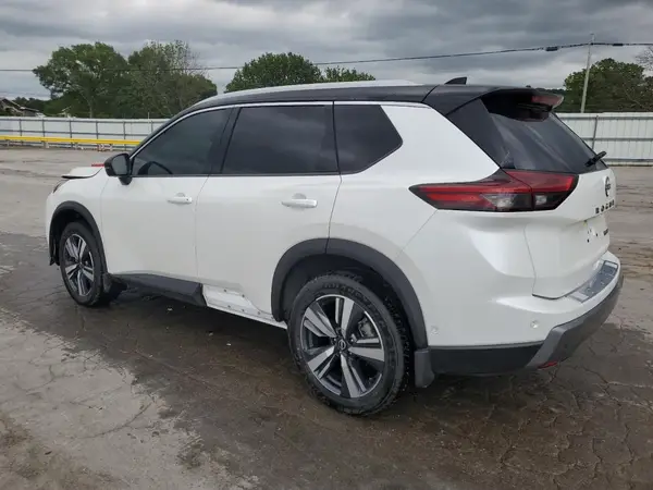 JN8BT3CB0RW181808 2024 NISSAN ROGUE - Image 2