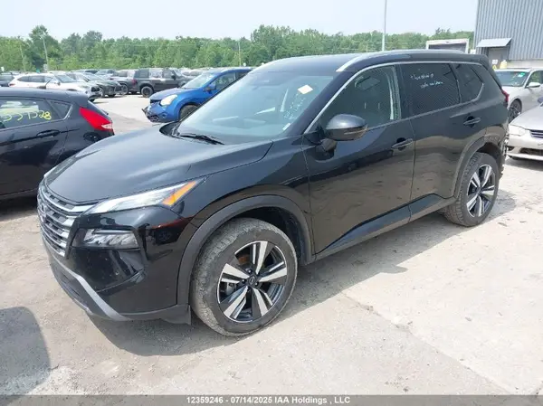 JN8BT3CB0RW422203 2024 NISSAN ROGUE - Image 2