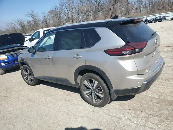 JN8BT3CB0RW440779 2024 NISSAN ROGUE - Image 2