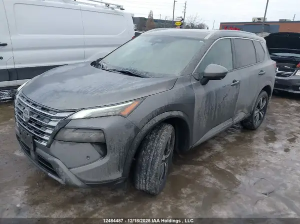 JN8BT3CB0RW445710 2024 NISSAN ROGUE - Image 2