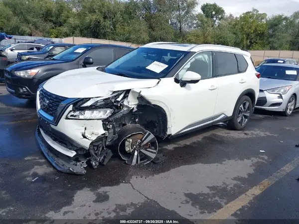 JN8BT3CB2PW464062 2023 NISSAN ROGUE - Image 2