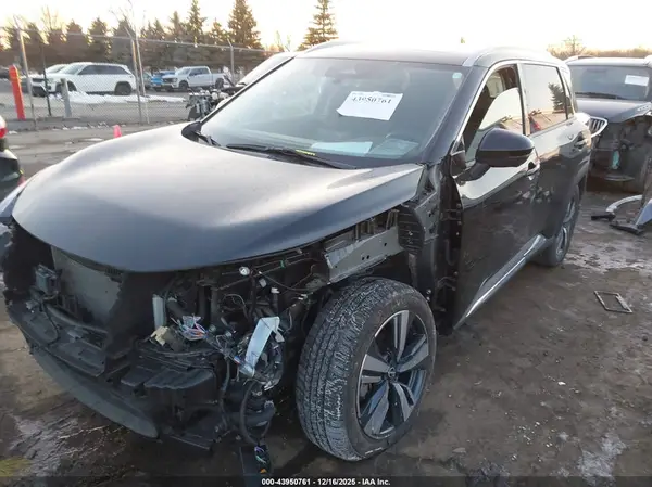 JN8BT3CB2PW487745 2023 NISSAN ROGUE - Image 2