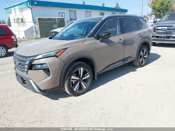 JN8BT3CB2RW182104 2024 NISSAN ROGUE - Image 2