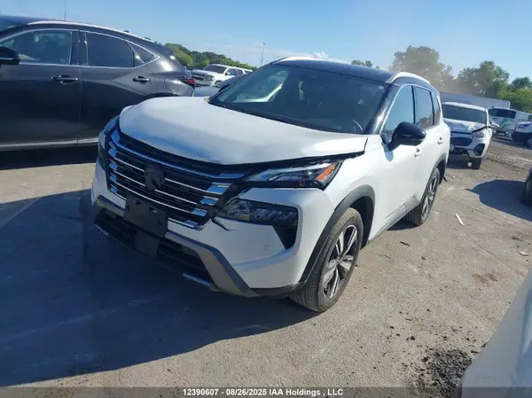 JN8BT3CB2RW443666 2024 NISSAN ROGUE - Image 2