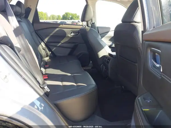 JN8BT3CB3MW450327 2021 NISSAN ROGUE - Image 8