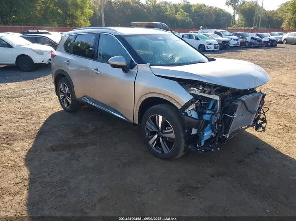 JN8BT3CB3NW332568 2022 NISSAN ROGUE - Image 1