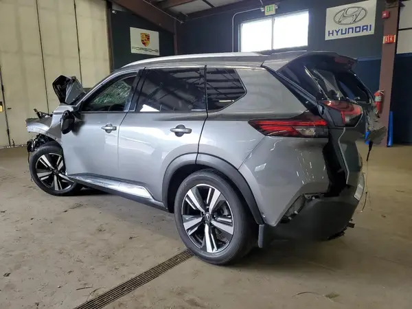 JN8BT3CB3PW186949 2023 NISSAN ROGUE - Image 2