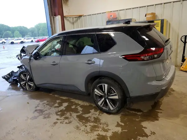 JN8BT3CB3RW170981 2024 NISSAN ROGUE - Image 2