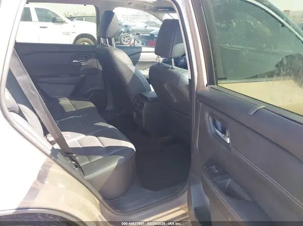 JN8BT3CB3RW179972 2024 NISSAN ROGUE - Image 8