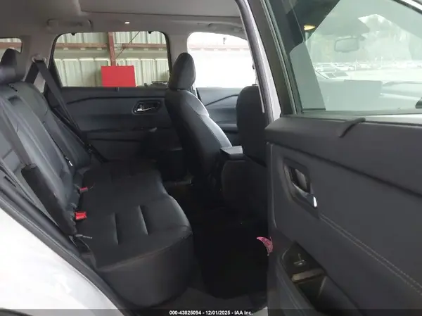 JN8BT3CB3RW282552 2024 NISSAN ROGUE - Image 8