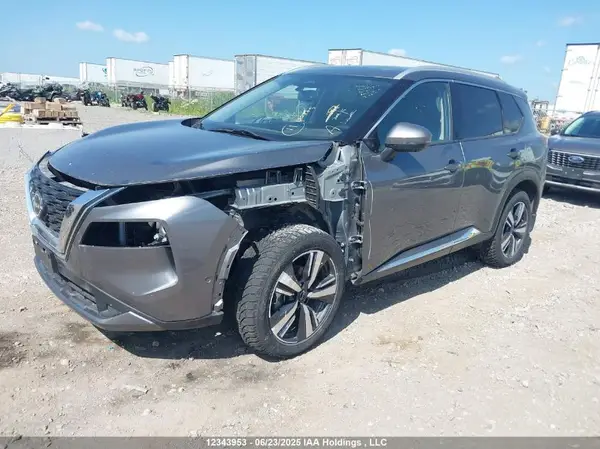 JN8BT3CB4PW196969 2023 NISSAN ROGUE - Image 2