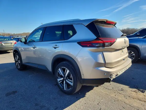 JN8BT3CB5RW178418 2024 NISSAN ROGUE - Image 2