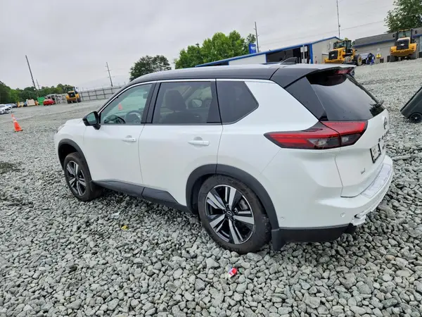 JN8BT3CB5RW181920 2024 NISSAN ROGUE - Image 2