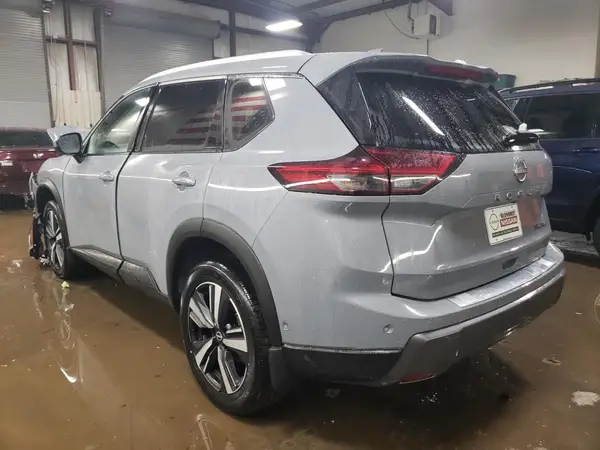 JN8BT3CB5RW281046 2024 NISSAN ROGUE - Image 2