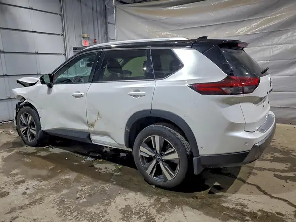 JN8BT3CB6RW179027 2024 NISSAN ROGUE - Image 2