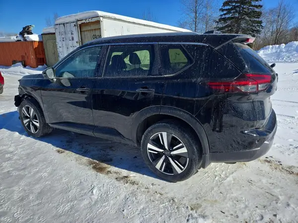 JN8BT3CB7RW428953 2024 NISSAN ROGUE - Image 2