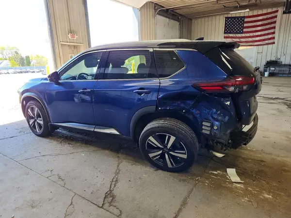 JN8BT3CB8PW478242 2023 NISSAN ROGUE - Image 2