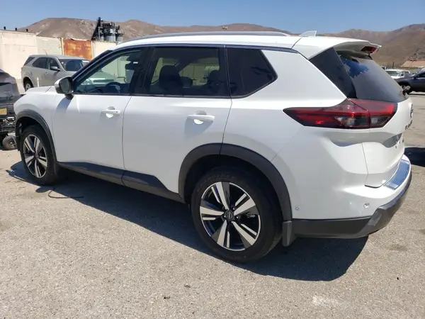 JN8BT3CB8RW434003 2024 NISSAN ROGUE - Image 2
