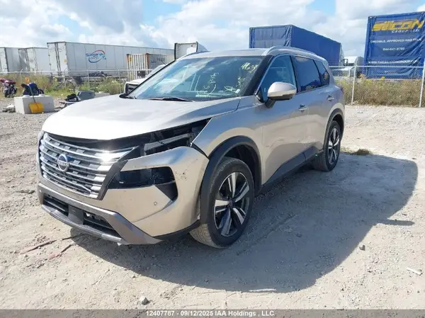 JN8BT3CB8RW446393 2024 NISSAN ROGUE - Image 2