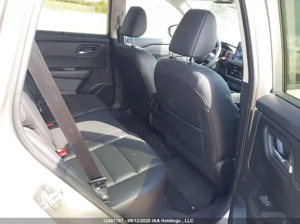 JN8BT3CB8RW446393 2024 NISSAN ROGUE - Image 8