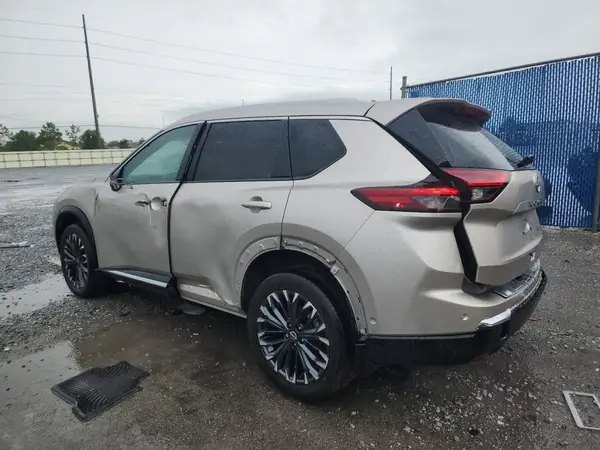 JN8BT3DC0RW070831 2024 NISSAN ROGUE - Image 2