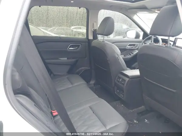 JN8BT3DC0RW070909 2024 NISSAN ROGUE - Image 8