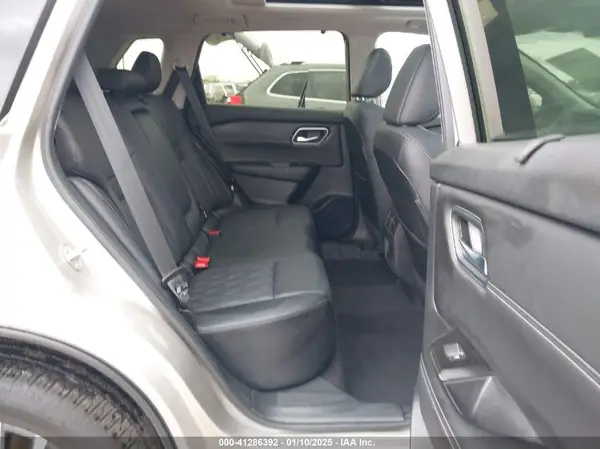JN8BT3DC0RW381420 2024 NISSAN ROGUE - Image 8