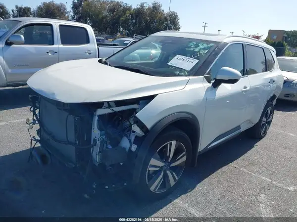 JN8BT3DC1PW105549 2023 NISSAN ROGUE - Image 2