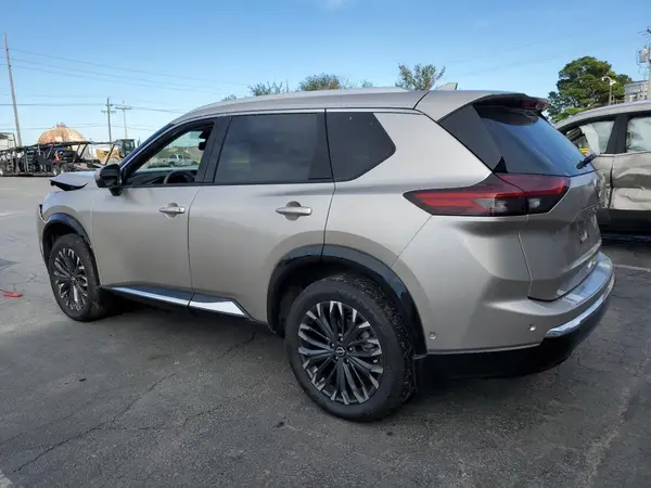 JN8BT3DC2RW380317 2024 NISSAN ROGUE - Image 2