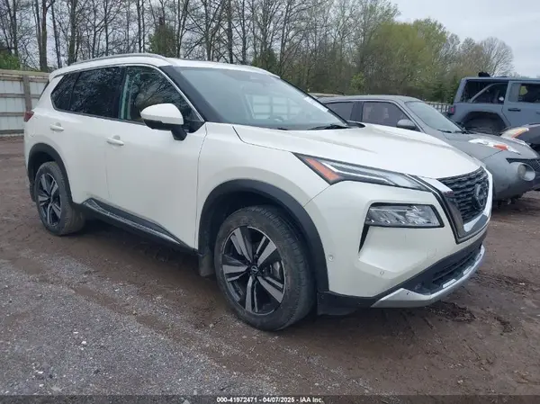 JN8BT3DC3NW118977 2022 NISSAN ROGUE - Image 1