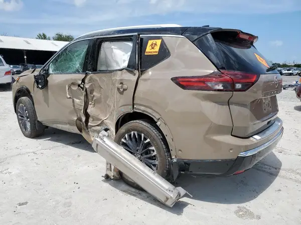 JN8BT3DC4RW380836 2024 NISSAN ROGUE - Image 2