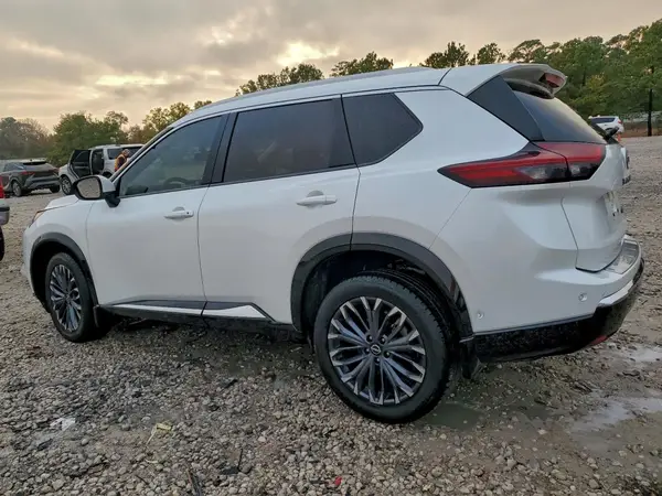 JN8BT3DC5RW381378 2024 NISSAN ROGUE - Image 2