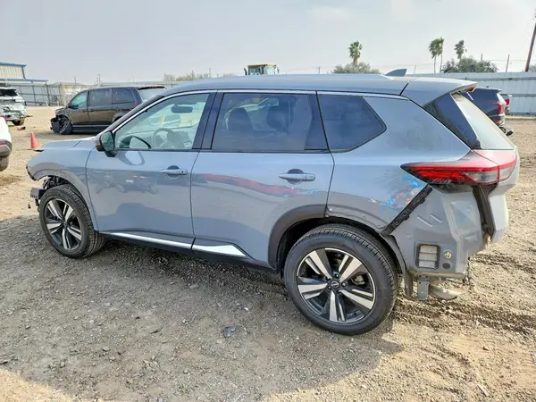 JN8BT3DCXNW117471 2022 NISSAN ROGUE - Image 2