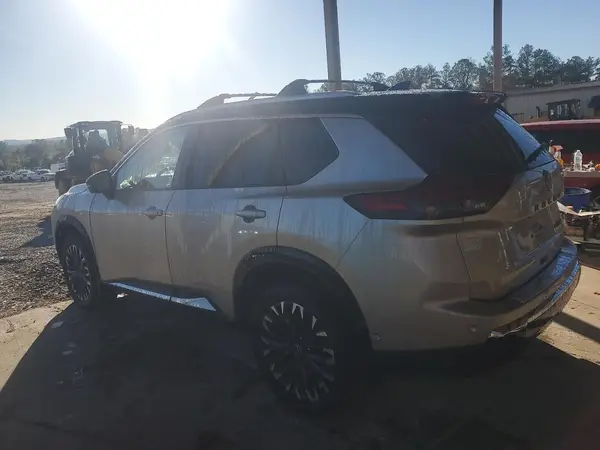 JN8BT3DCXSW102772 2025 NISSAN ROGUE - Image 2