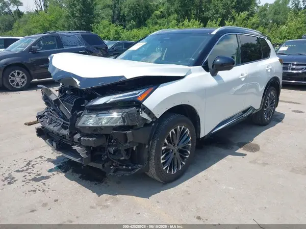 JN8BT3DD0RW252182 2024 NISSAN ROGUE - Image 2