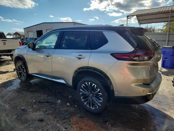 JN8BT3DD0SW473951 2025 NISSAN ROGUE - Image 2