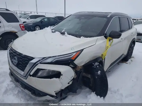JN8BT3DD1NW270748 2022 NISSAN ROGUE - Image 2