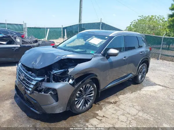 JN8BT3DD1RW450611 2024 NISSAN ROGUE - Image 2